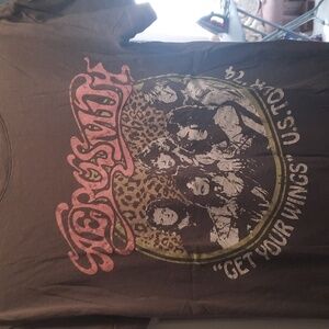 Aerosmith  tshirt.